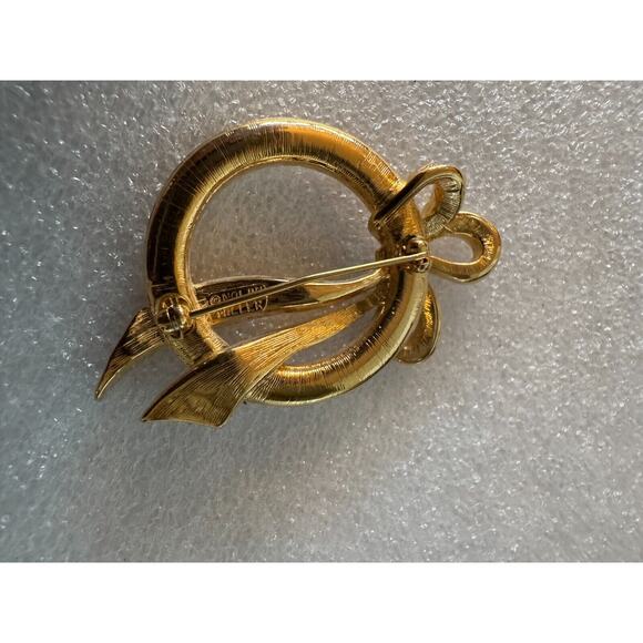 Vintage NOLAN MILLER Circle Pin Gold Tone Bow Clear Rhinestones Wedding 2" - Picture 4 of 5